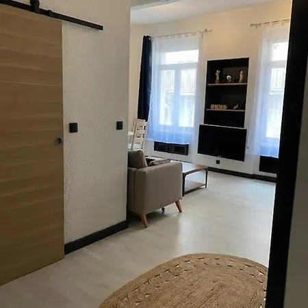 L'augusteum Apartment *